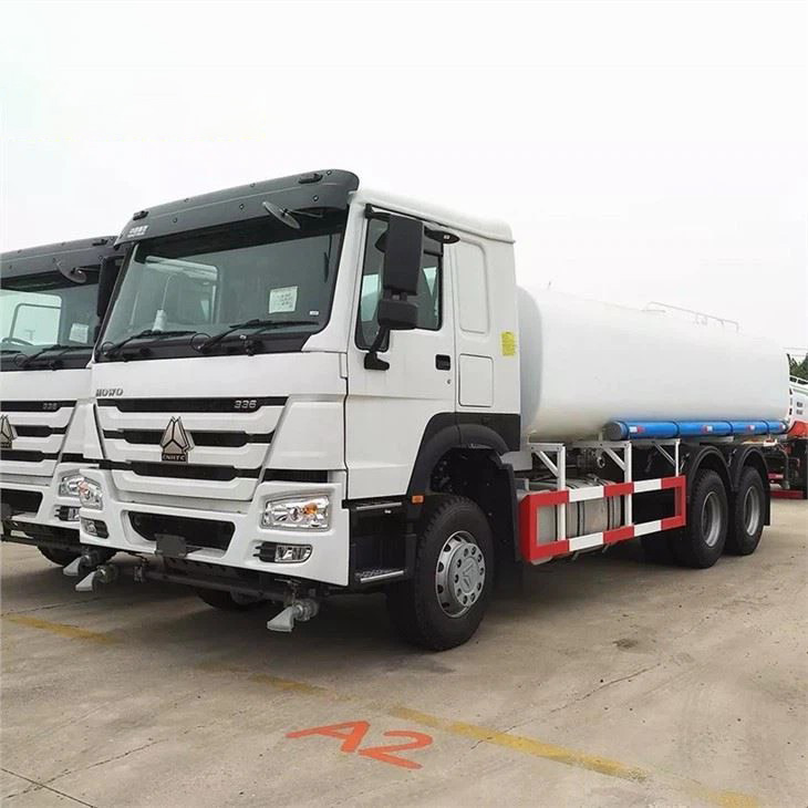 Camion-citerne à eau HOWO 6×4